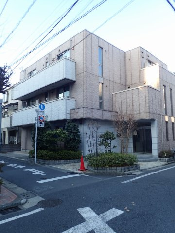 シャンブル向丘の外観