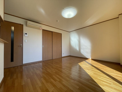 【居間・リビング】 | 新白岡ホープ館 | 居間です