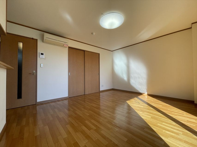 【居間・リビング】 | 新白岡ホープ館 | 居間です