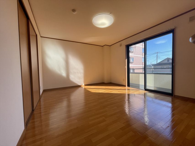 【居間・リビング】 | 新白岡ホープ館 | おしゃれな居間です