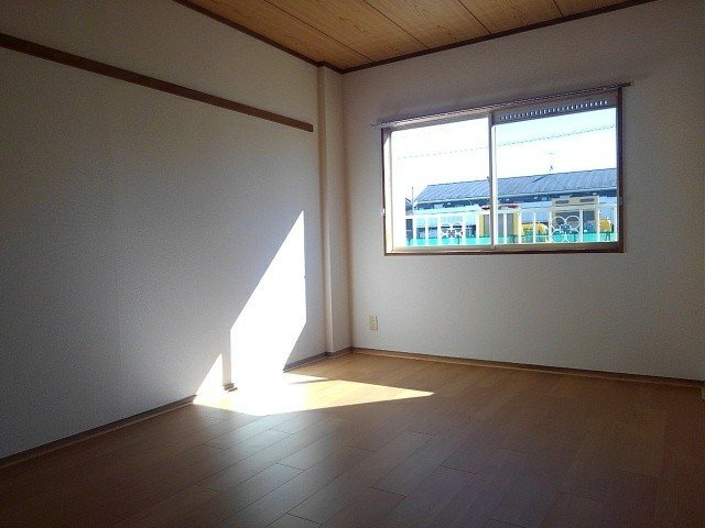 【内装】 | エルディム美和 | 内装は落ち着いています