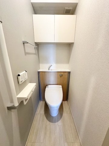 パークサイド・フィオーレのトイレ|ゆったりとした空間のトイレです