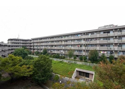 【外観】 | アーバンパーク常盤台公園C | 閑静な住宅街に佇む賃貸マンション。