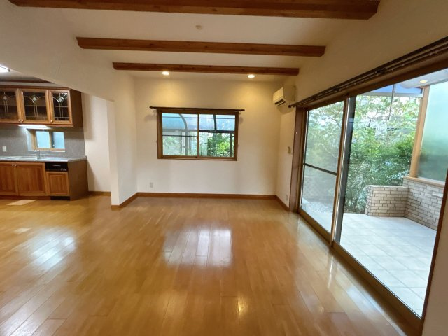 仲介手数料不要　カチタス大津町美咲野1丁目　建物60坪5SLDK角地【美咲野小・大津北中】のキッチン|3口ガスコンロ・オーブン付き