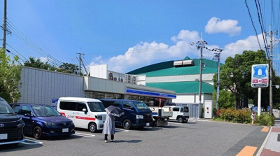 【周辺】 | Ｃａｓａ　ｖｅｒｄｅ | ローソン緑ヶ丘一丁目店様まで350m