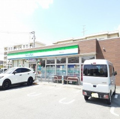 【周辺】 | クリスタル　メゾンⅠ | ファミリーマートまで400m