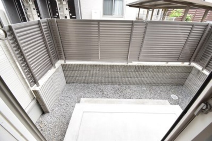 レグルス D棟の庭|専用庭