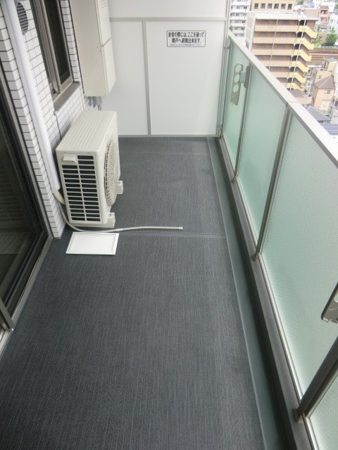 プレサンス三宮東フィールのバルコニー