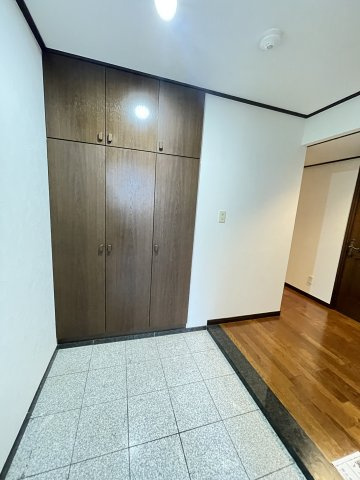 ルミエール六甲の玄関