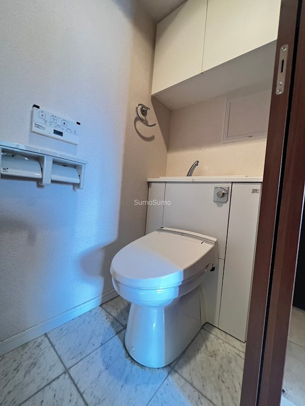 リーガル京町堀のトイレ