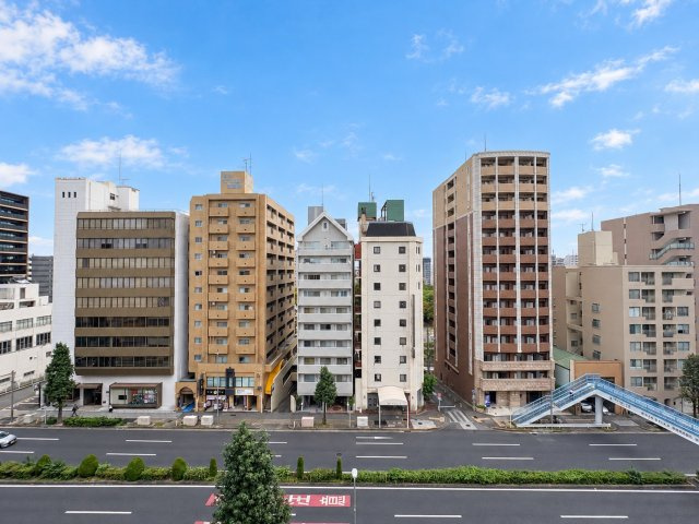 丸美タウンマンション伊勢山の展望|8階からの眺望。前面は大通りで視界が開けています！