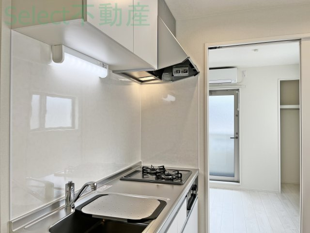 Lega庄内通(名塚二丁目A)北側の建物のキッチン