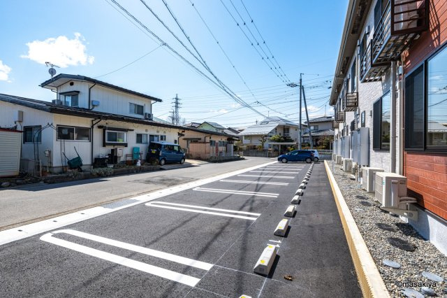 グランドハーモニーの駐車場