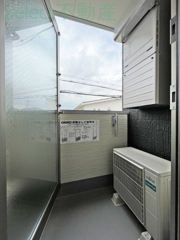 Lega庄内通(名塚二丁目A)北側の建物のバルコニー