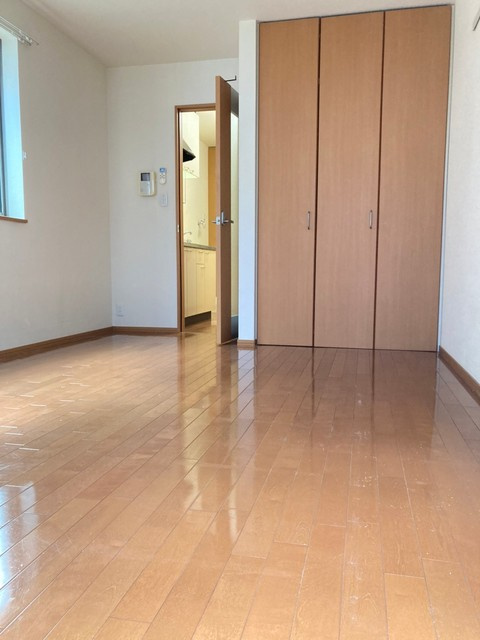 ソラティーオの寝室|★明るいフローリングの角部屋です★