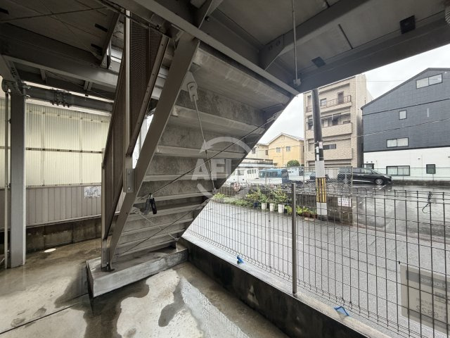 クレール豊里のその他|階段