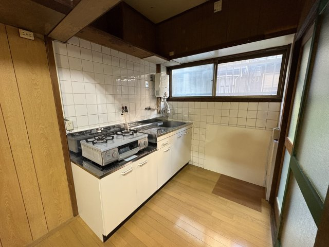 王子町3丁目貸家のキッチン