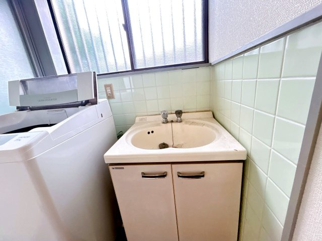 仲介手数料不要　カチタス菊池市泗水町永　749万円角地4DK【泗水東小・泗水中】の独立洗面台|洗面台