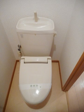 カルム・ソレイユのトイレ|落ち着いた色調のトイレです