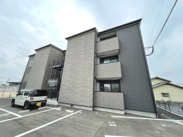 久留米市三潴町玉満のアパート