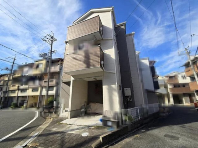 常称寺町　中古一戸建ての外観|新しい生活にいかがでしょうか？外観はお住まいの顔になります。こだわりたいポイントですね。外壁塗装や屋根塗装のご相談も承っております。
■現地内覧・資金計画相談・住宅ローン相談もお問合せ受付中■