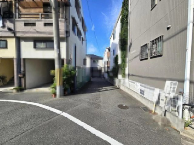 常称寺町　中古一戸建ての前面道路含む現地写真|■物件内覧・資金計画相談・住宅ローン相談、リフォーム相談、お問合せ受付中■
※当日・翌日のご内覧、ご相談はお電話でのお問合せがスムーズです！