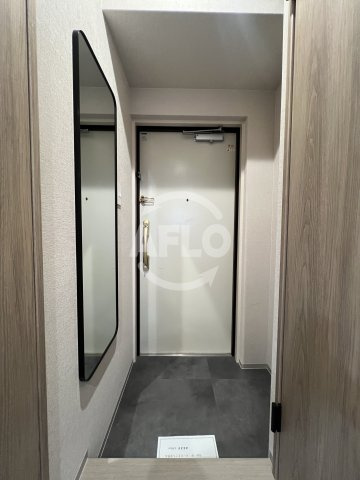 フロンティアテラス江坂(旧サムティ江坂JuReve)の玄関|玄関