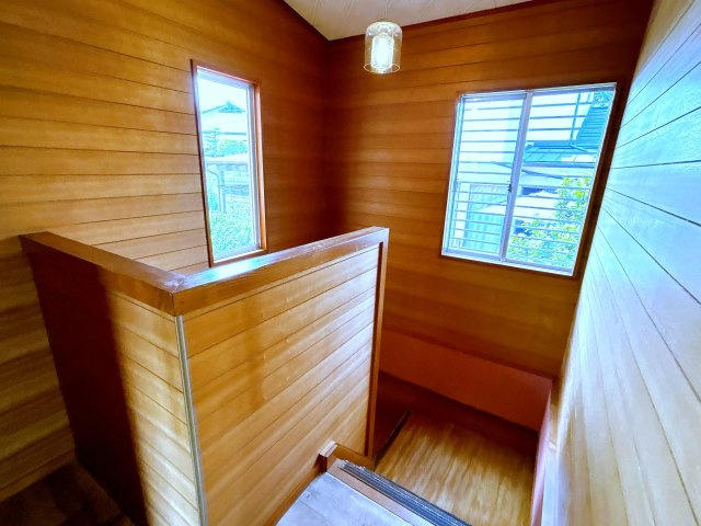 仲介手数料不要　カチタス北区植木町大和　積水ハウス施工4LDK土地86坪【菱形小・鹿南中】の内装|階段