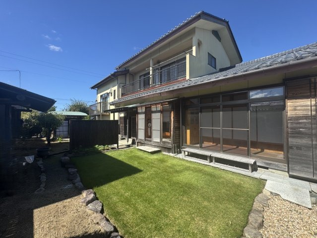 郷ケ丘二丁目 中古一戸建て