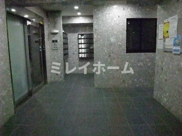 ルーブル大森Ⅱのエントランス