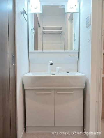 セントラル　フィールド　福居の洗面所|スペースが確保できる洗面所です