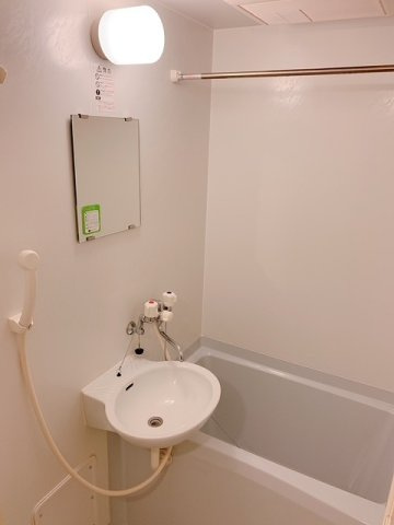 レオパレスＶｉＶｉ芦屋の浴室|きれいなお風呂です