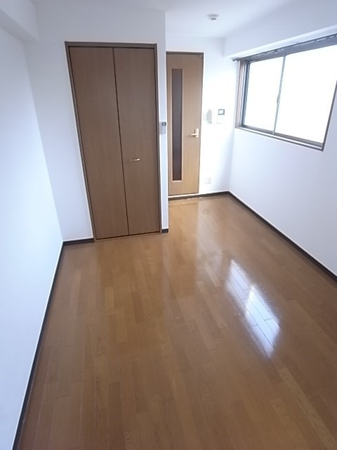 ハッピー塚口の居間・リビング