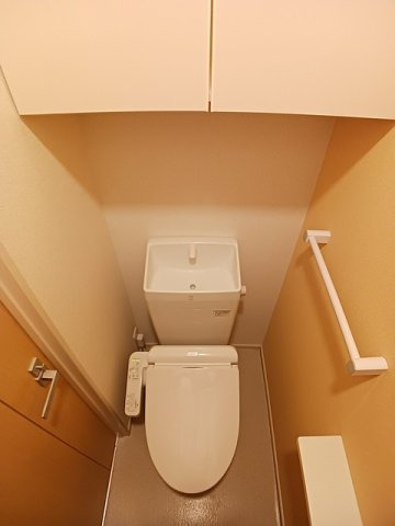 シャルムⅢ番館のトイレ|清潔感のあるトイレです