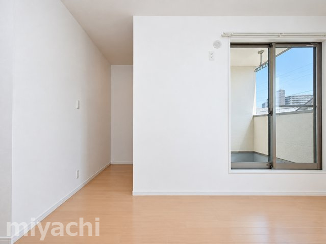 セレクトコート中吉野の洋室