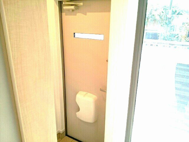 エクセランⅦの玄関