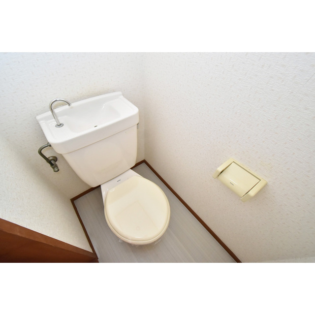 村田ハイツのトイレ|シンプルで使いやすいトイレです