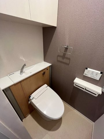 カーディナルのトイレ|ゆったりとした空間のトイレです