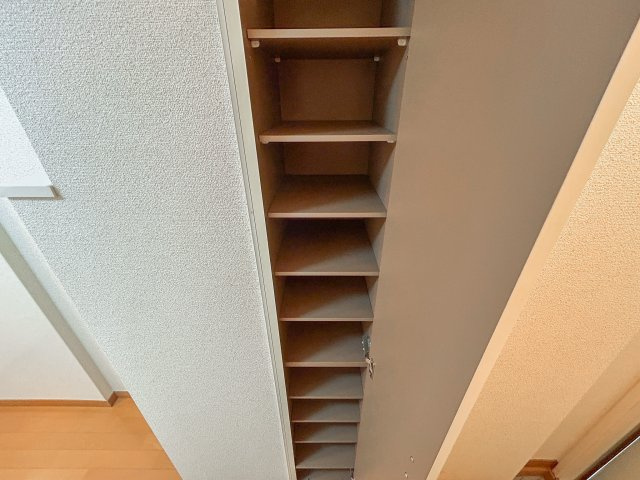 プロムネイドの収納|大きなものも収納できそうです