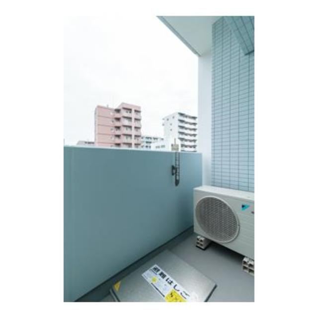 ＵＰＰＥＲ　ＦＩＥＬＤ　ＷＯＯＤのバルコニー|※写真は同タイプ住戸です。
