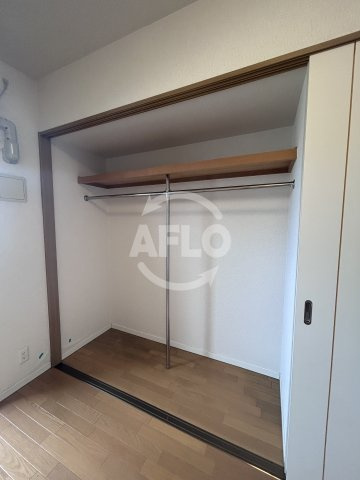プレッツァ新大阪の収納|プレッツァ新大阪　クローゼット