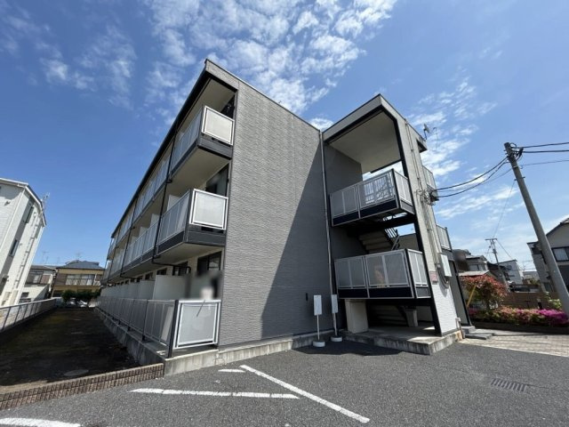 レオパレスグリーンハイム南の外観|おしゃれな外観です
