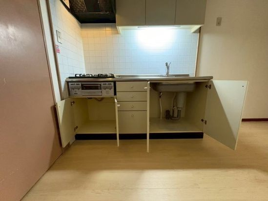 クレスタ丸美のキッチン