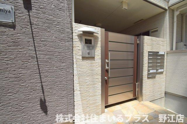 フジパレス千林大宮のエントランス