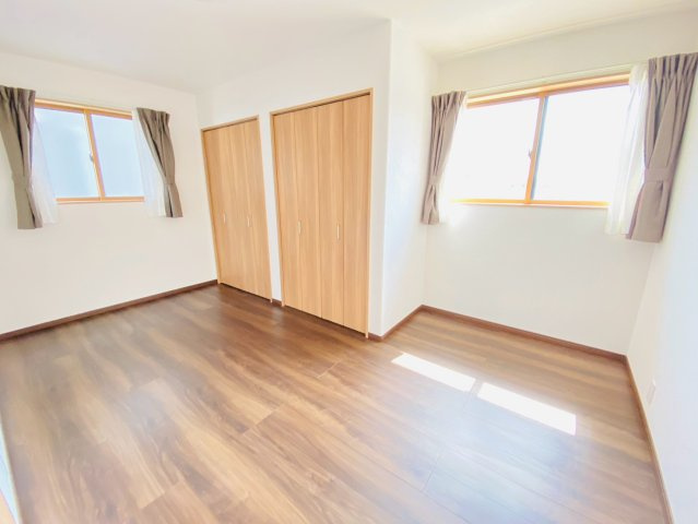 大津町/貸戸建/5LDKの洋室