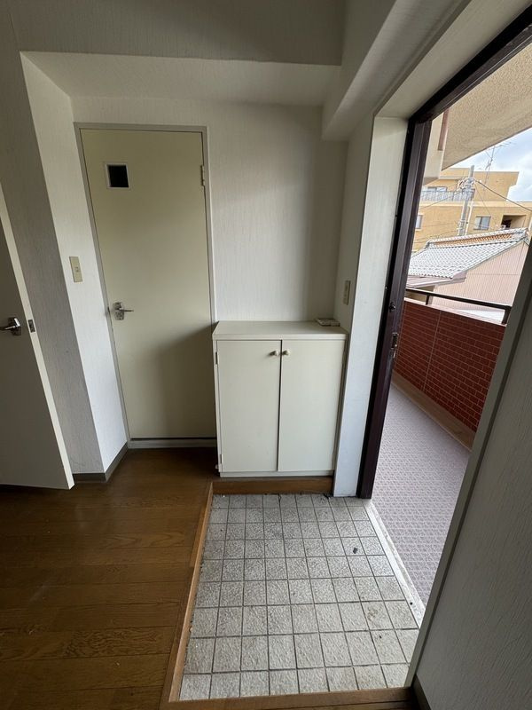 マンションサトウの玄関