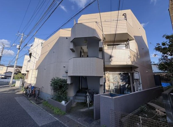 ベイサイドパレスのエントランス