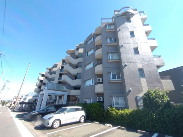 ナビハイツ花池の外観