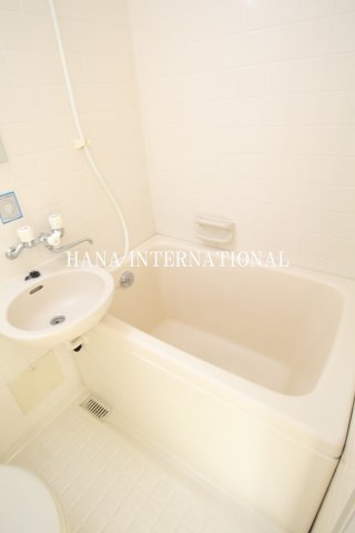 ハイブリッジＦの浴室
