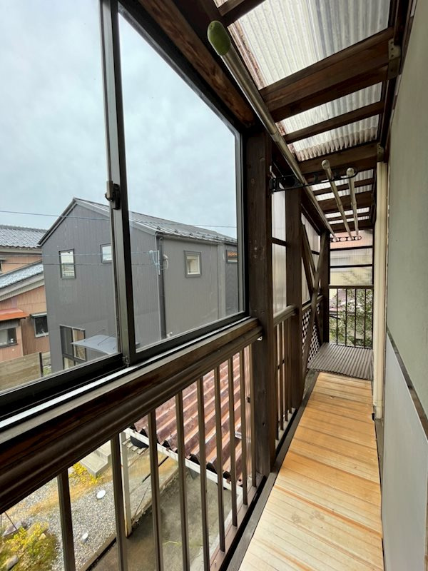 高塚町　貸家のバルコニー
